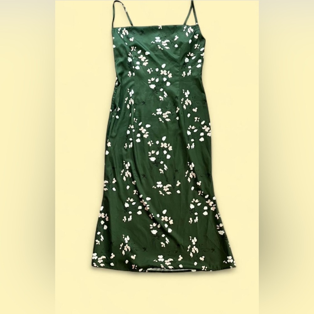 Cider spring floral midi dress in women’s medium.